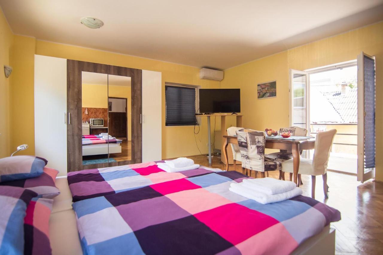 Studio Apartman Second Serve Samobor Eksteriør bilde